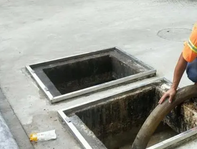 君山化粪池清理